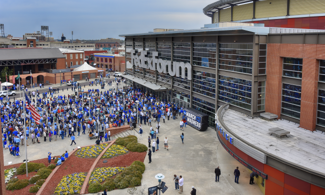 Sweet 16 NCAA FedEx Forum outside crowd shot