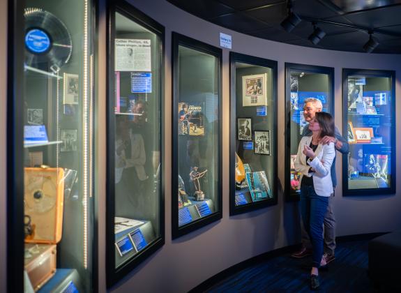 couple exploring the blues foundation blues hall of fame
